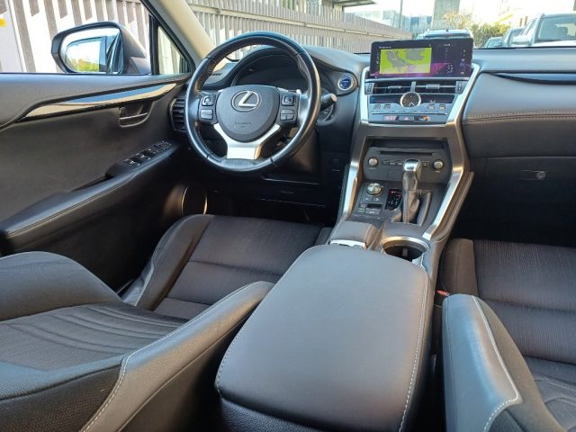 LEXUS NX 300 usata, con Cruise Control