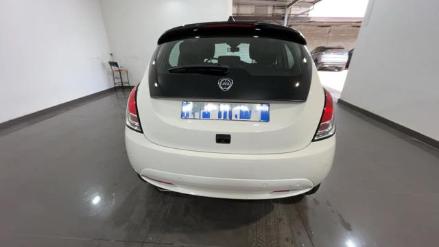 LANCIA Ypsilon usata, con Autoradio