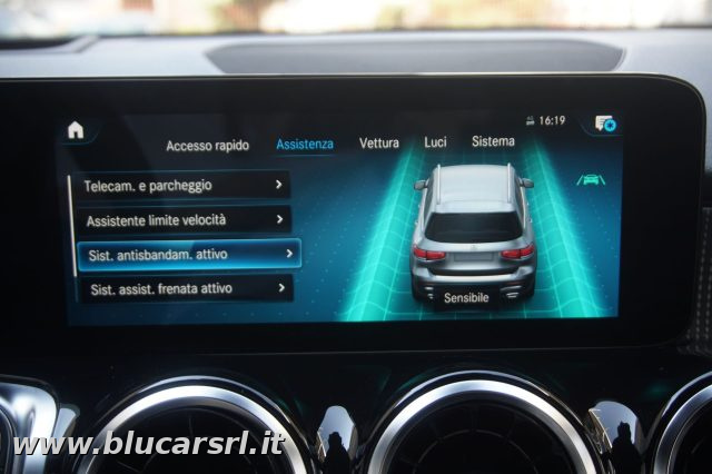 MERCEDES-BENZ GLB 200 usata 29