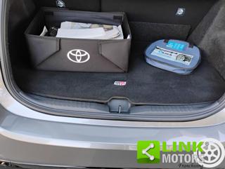 TOYOTA Yaris usata, con Volante in pelle