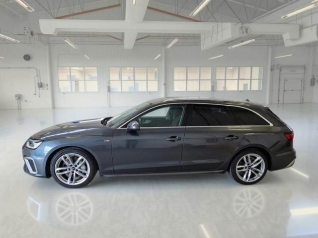 AUDI A4 usata, con Cerchi in lega