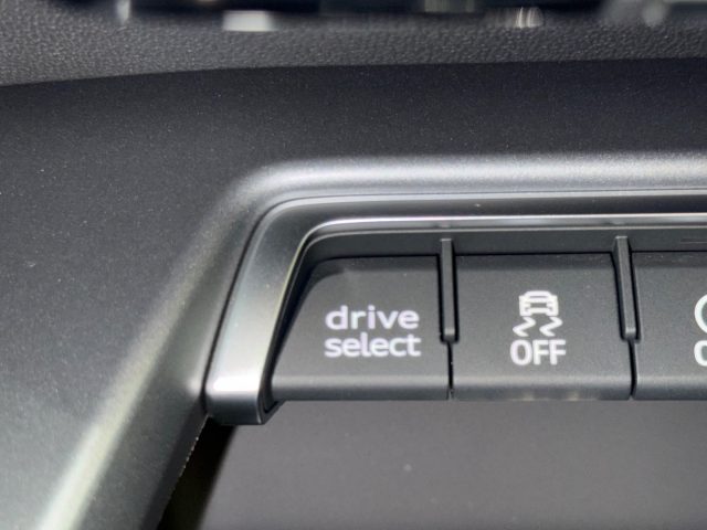 AUDI A3 usata, con Controllo elettronico della corsia