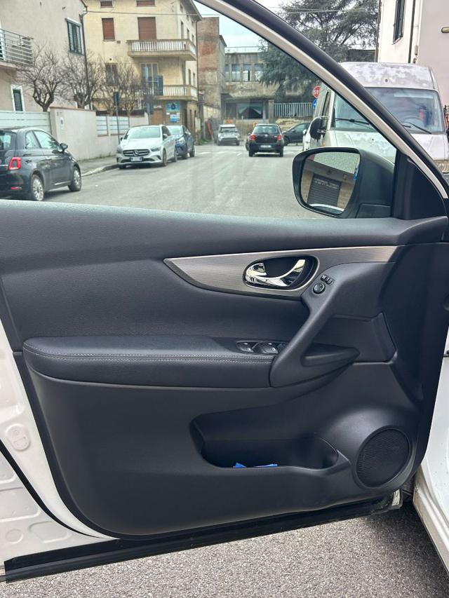 NISSAN Qashqai usata, con Interni in pelle