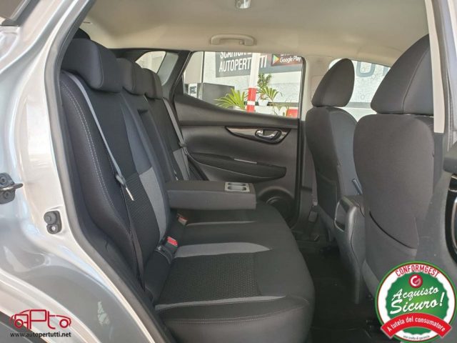 NISSAN Qashqai usata, con Fendinebbia