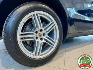 PORSCHE Macan usata, con Boardcomputer