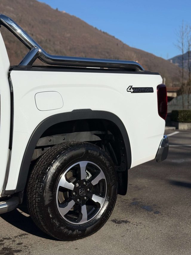 VOLKSWAGEN Amarok usata, con Fendinebbia