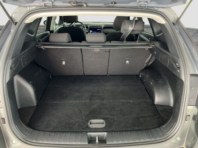 HYUNDAI Tucson usata 12