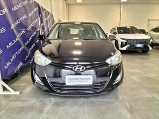 HYUNDAI i20 usata, con Airbag