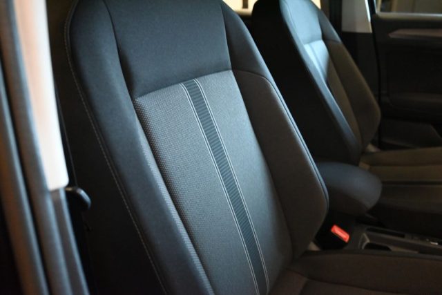 VOLKSWAGEN T-Roc usata 51