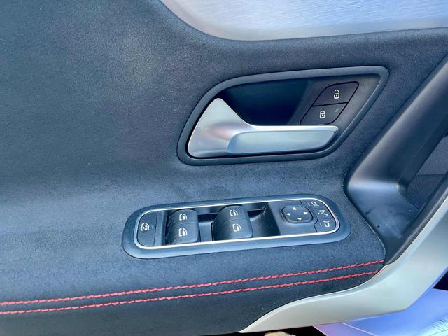 MERCEDES-BENZ CLA 200 usata, con Vivavoce