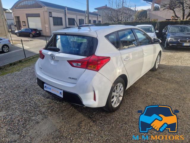 TOYOTA Auris usata, con Alzacristalli elettrici