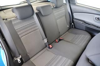 TOYOTA Yaris usata 23
