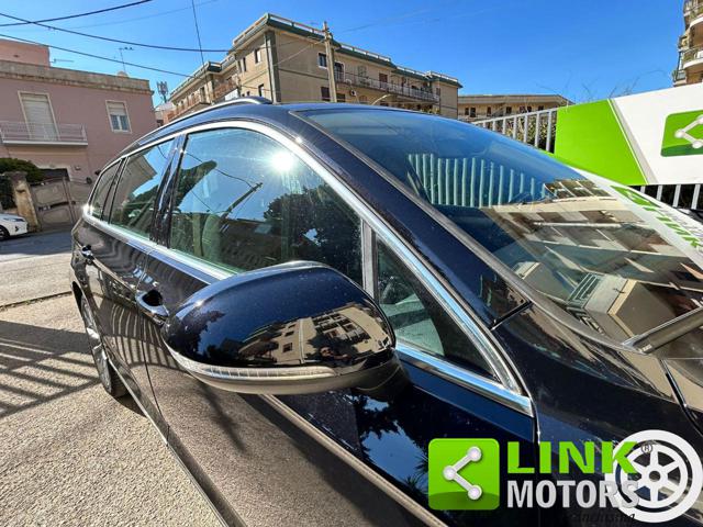 VOLKSWAGEN Passat Variant usata, con Park Distance Control