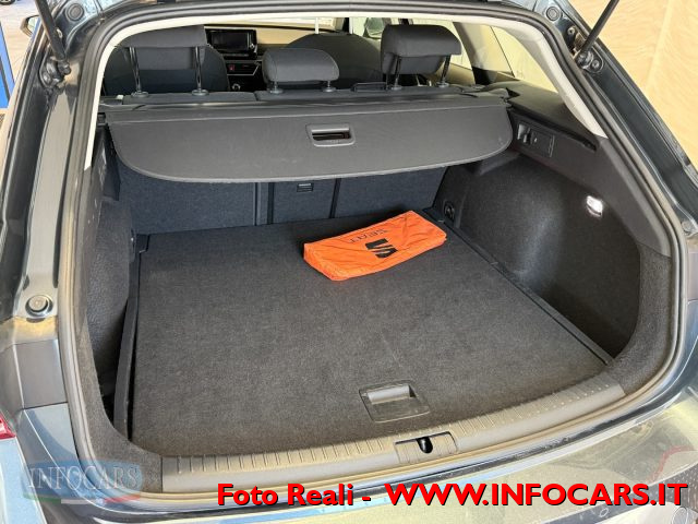 SEAT Leon usata, con Fari LED