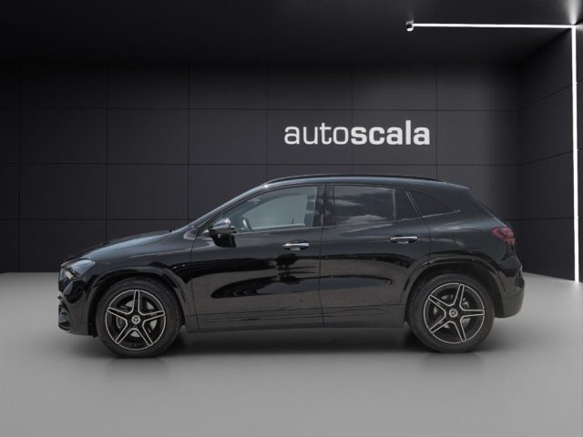 MERCEDES-BENZ GLA 200 usata, con Airbag