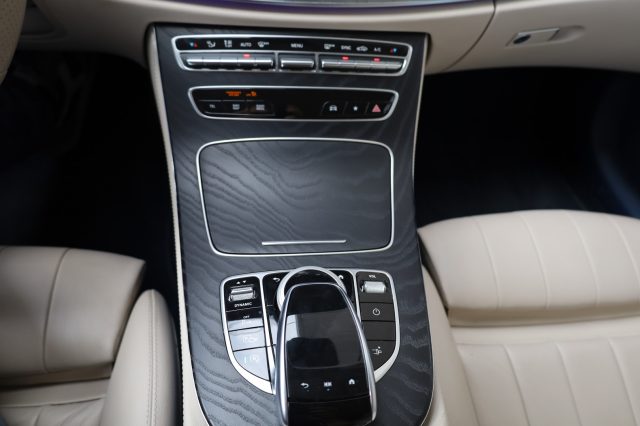 MERCEDES-BENZ E 220 usata, con Ski bag
