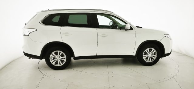 MITSUBISHI Outlander usata, con Cerchi in lega