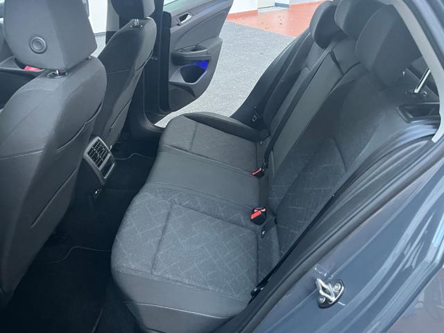 VOLKSWAGEN Golf usata, con Park Distance Control