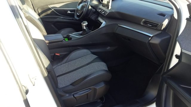 PEUGEOT 3008 usata, con Controllo elettronico della corsia