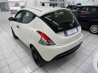 LANCIA Ypsilon usata, con Autoradio