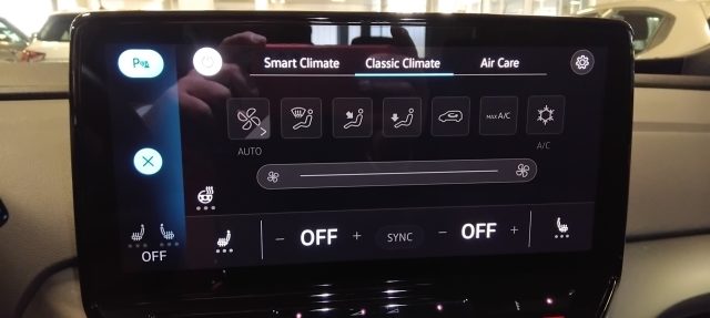 VOLKSWAGEN ID.4 usata, con Riconoscimento dei segnali stradali