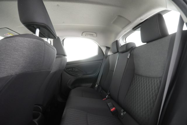 TOYOTA Yaris usata 10