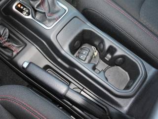 JEEP Wrangler usata, con Autoradio digitale