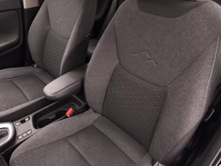 TOYOTA Yaris Cross usata, con Controllo automatico clima
