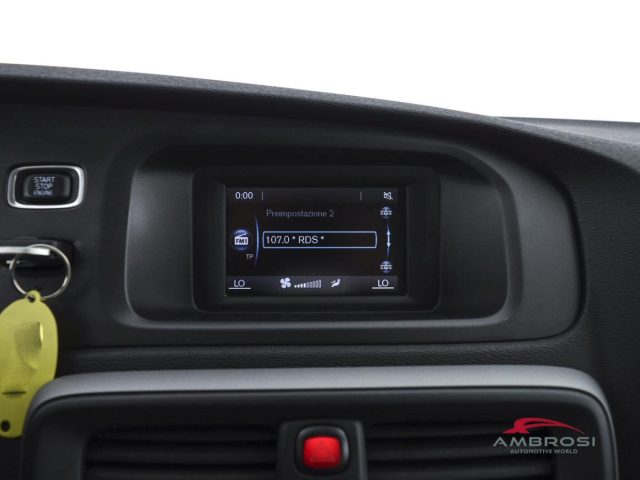 VOLVO V40 usata 13