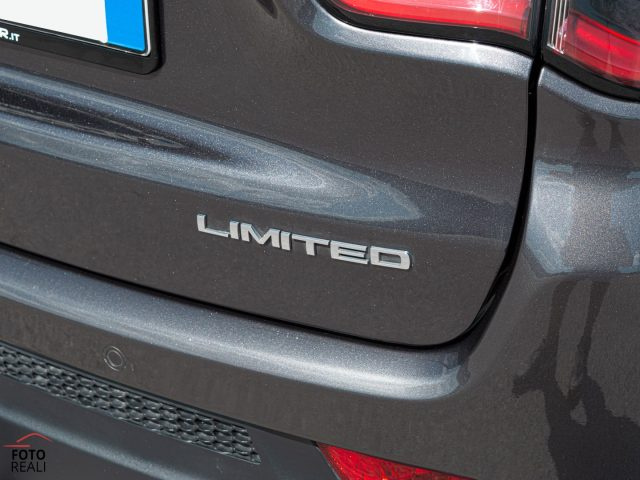 JEEP Compass usata, con Autoradio digitale