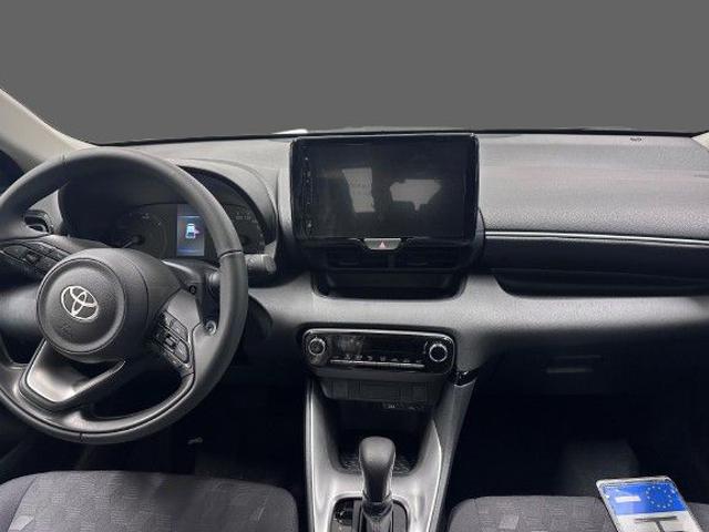 TOYOTA Yaris usata, con Autoradio