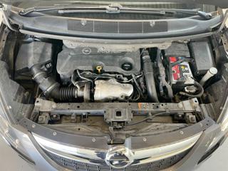 OPEL Zafira Tourer usata, con Chiusura centralizzata