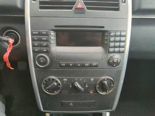 MERCEDES-BENZ B 200 usata, con Autoradio