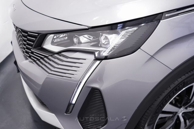 PEUGEOT 5008 usata, con Telecamera per parcheggio assistito