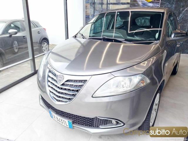 LANCIA Ypsilon usata, con Airbag
