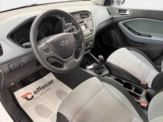 HYUNDAI i20 usata, con Autoradio