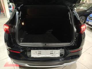 OPEL Grandland usata, con Volante in pelle