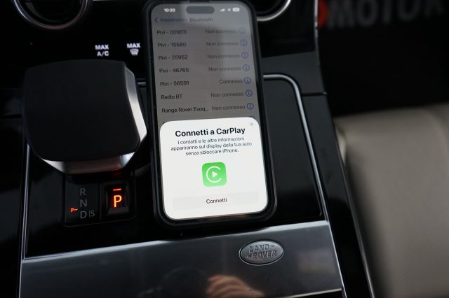 LAND ROVER Range Rover Velar usata, con Climatizzatore automatico, 2 zone