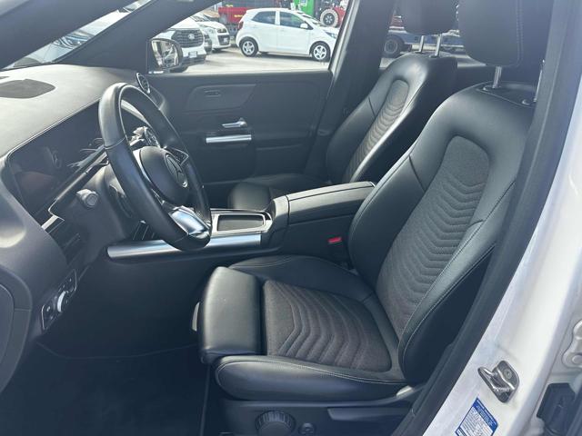 MERCEDES-BENZ GLA 200 usata, con Chiusura centralizzata