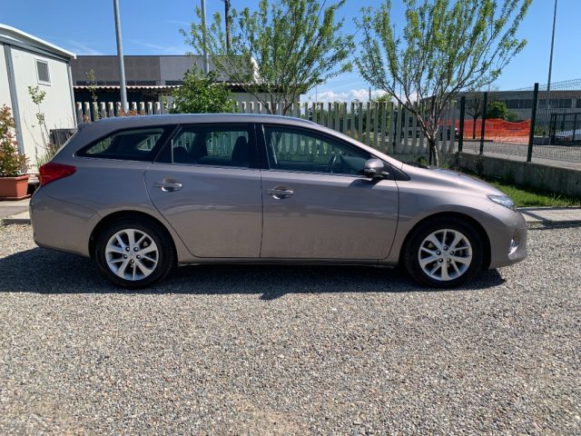 TOYOTA Auris Touring Sports usata, con Airbag Passeggero
