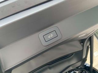 LAND ROVER Range Rover Sport usata, con Specchietto retrovisore con funzione antiabbagliamento