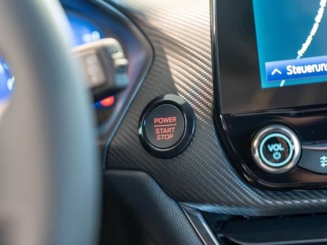 FORD Puma usata, con Park Distance Control