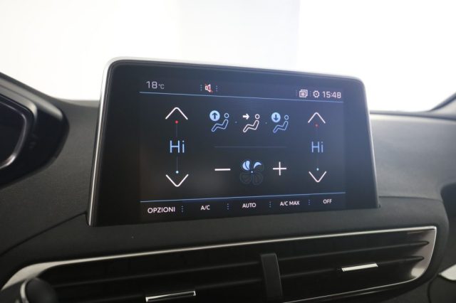 PEUGEOT 3008 usata 9