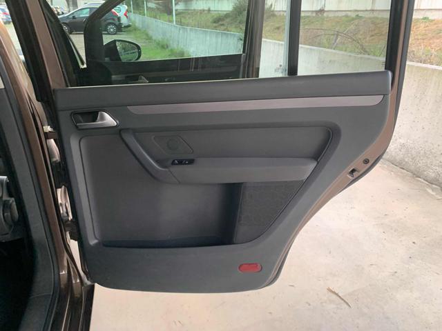 VOLKSWAGEN Touran usata 50