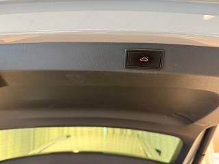 SKODA Karoq usata, con Boardcomputer