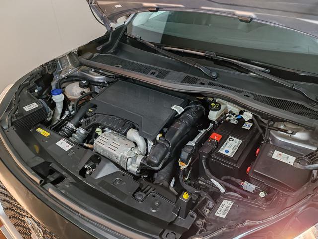 PEUGEOT 2008 usata, con Sedile posteriore sdoppiato