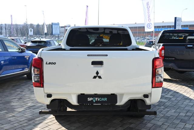 MITSUBISHI L200 usata, con Autoradio