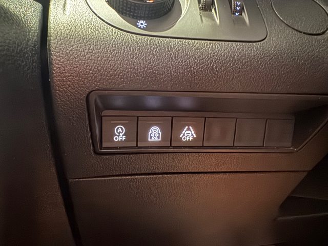 OPEL Combo Life usata, con Controllo elettronico della corsia