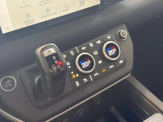 LAND ROVER Defender usata, con Bluetooth