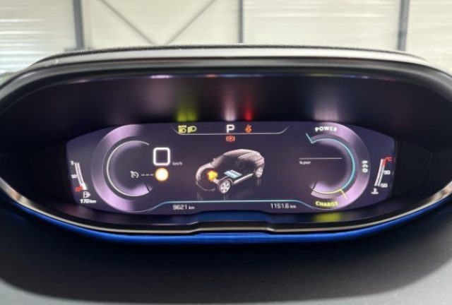 PEUGEOT 3008 usata, con Controllo automatico clima